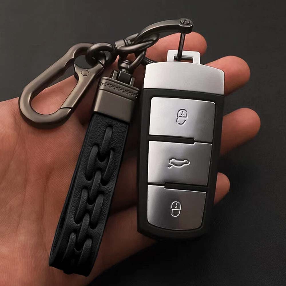 PU Leather Stylish Keyring for Car Keys - Metal Keychain with Carabiner and Key Ring