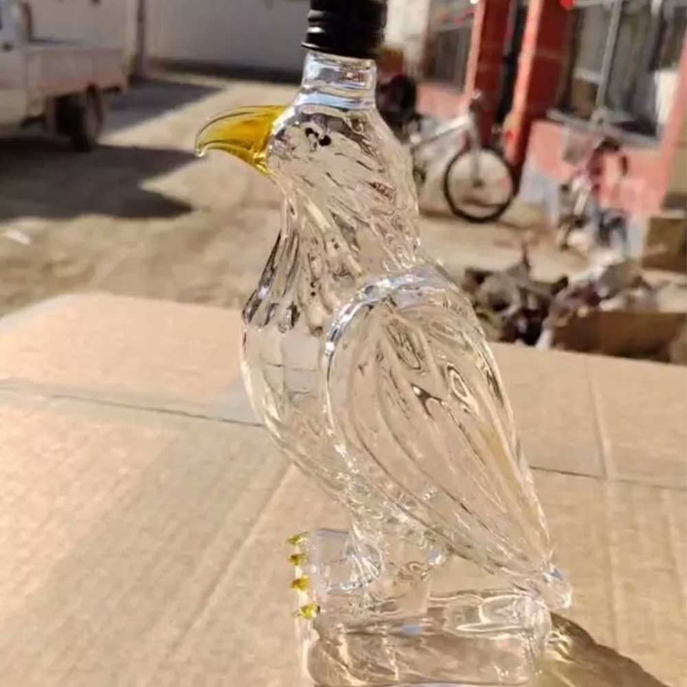Unique Eagle Whiskey Glass Decanter Bottle Exquisite Decor Gifts for Men, Dad