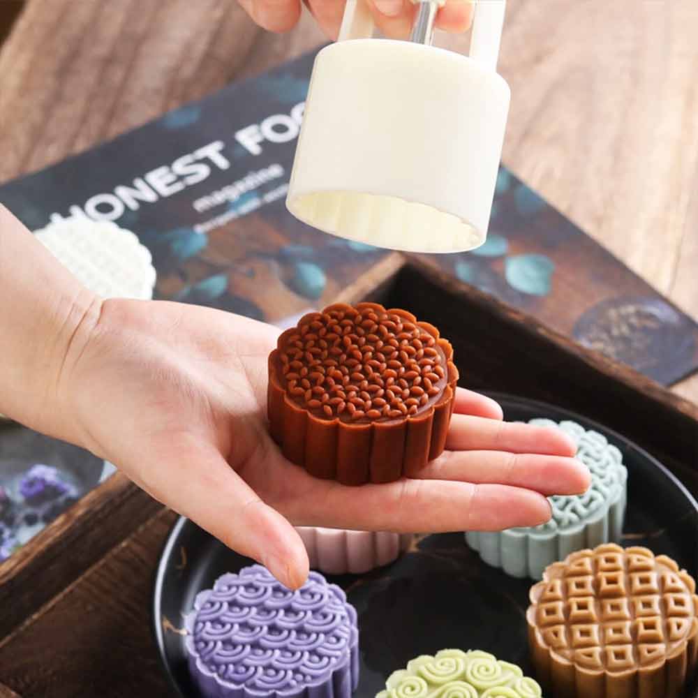 Hand Press Mooncake Mould – 6 Stamp Cookie Cutter for Green Bean Cakes