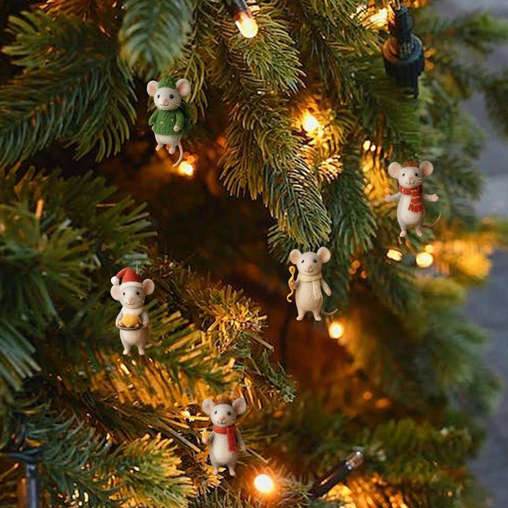 2025 Christmas Mouse Advent Calendar - 2D Acrylic Winter Holiday Countdown Decor
