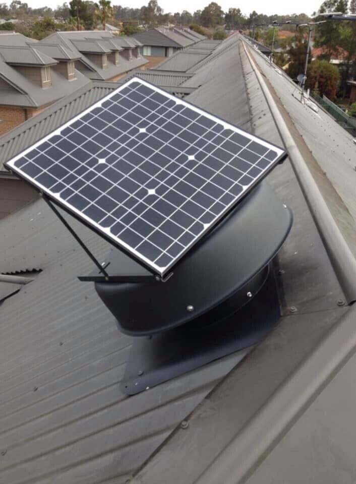 SolarKing Solar Roof Fan/Solar Roof Ventilation Fan 35 Watts 15V (320MM SRVF V2)