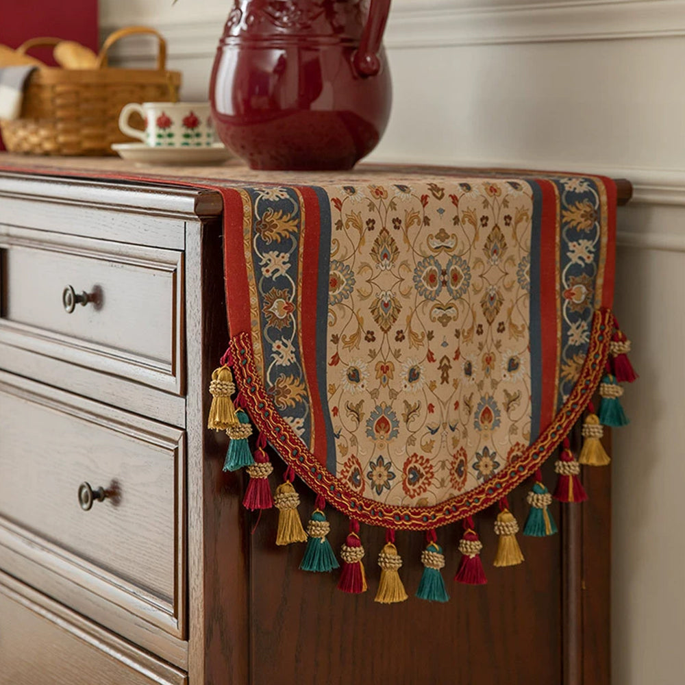 Retro Jacquard Table Runner - Long Strip Vintage Tablecloth with Tassels