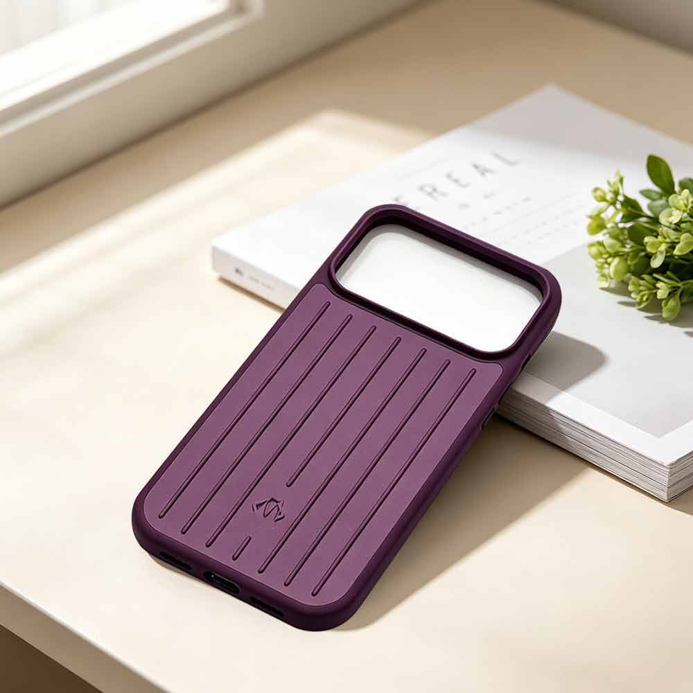 Burgundy Phone Case for iPhone 18 Pro  – Aluminum-Look Hard Shell Cover