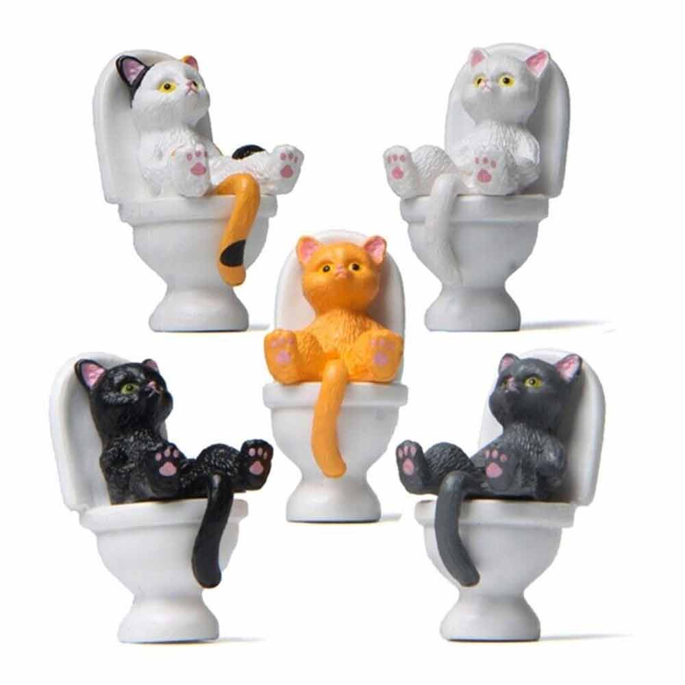Cat On Toilet Statue Landscape Figurine Home Decorations Miniatures Ornament