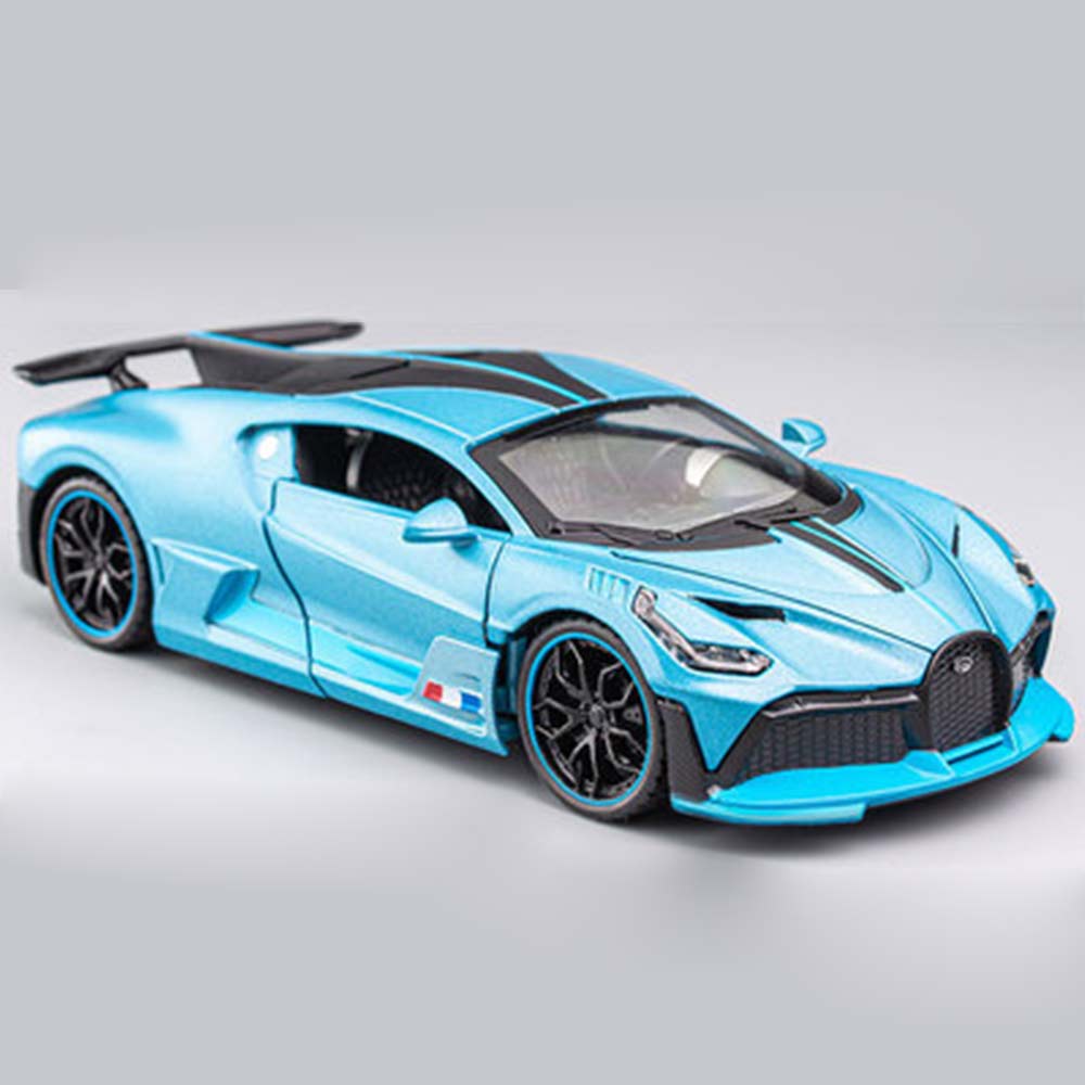 Diecast Bugatti Divo 1:32 – Alloy Model Car with Light, Music & Open Doors
