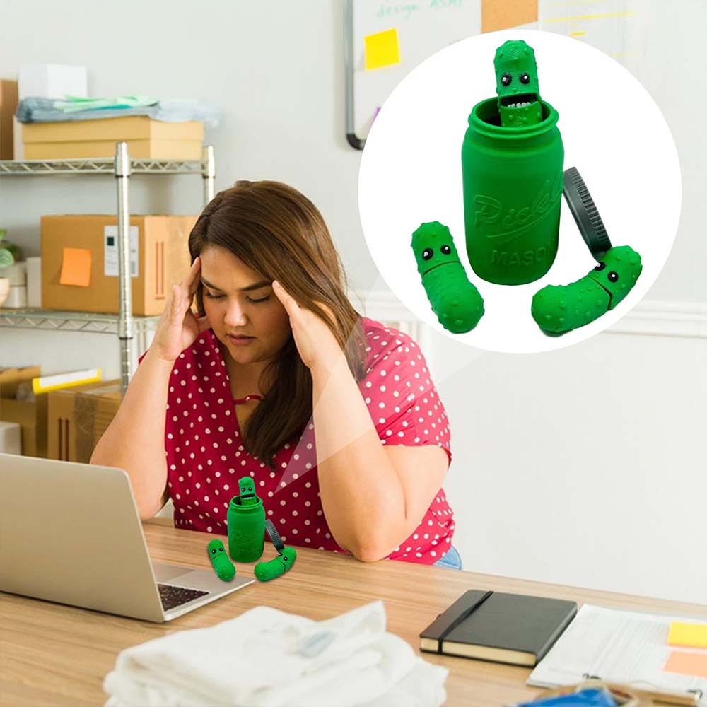 3D Printed Pickles in Mason Jar – Fun Articulated Pickle Gifts with Movable Mouths