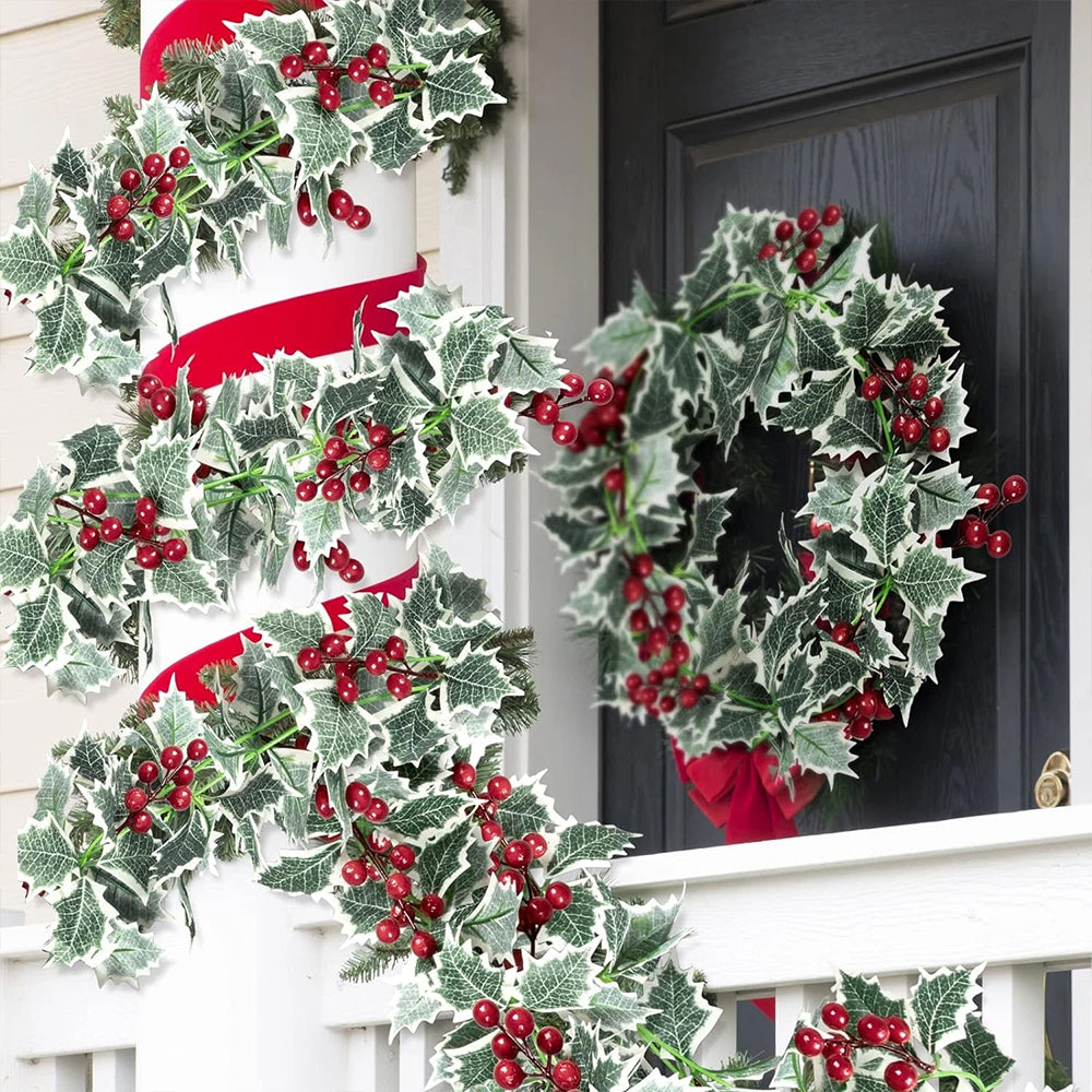 2Pcs 2.2M Christmas Garland with Holly Leaves & Red Berries Artificial Greenery for Fireplace, Stairs & Door Decor
﻿