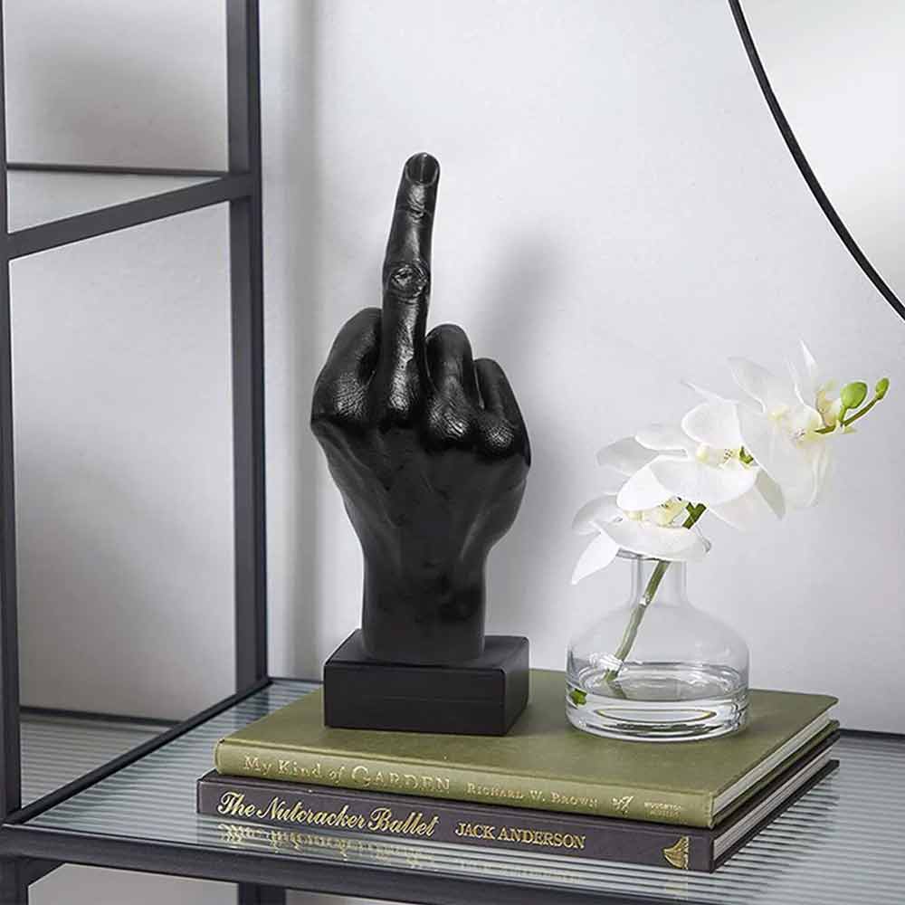 Fun Middle Finger Statue Ornament Resin Craft Decorations Home Office Sculptures