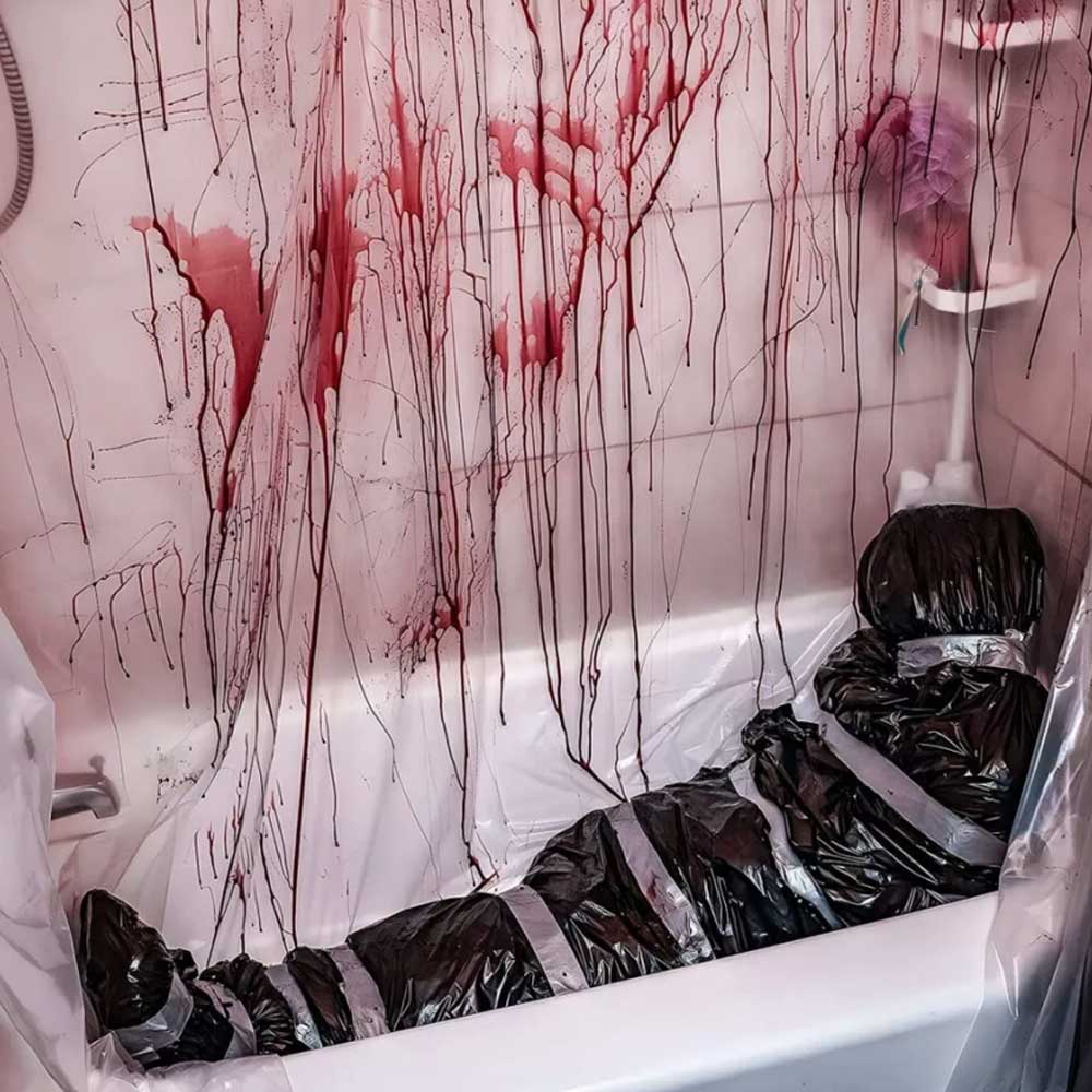 Halloween Scary Fake Dead Victim Props Corpse in Bag Outdoor Ornament Decor