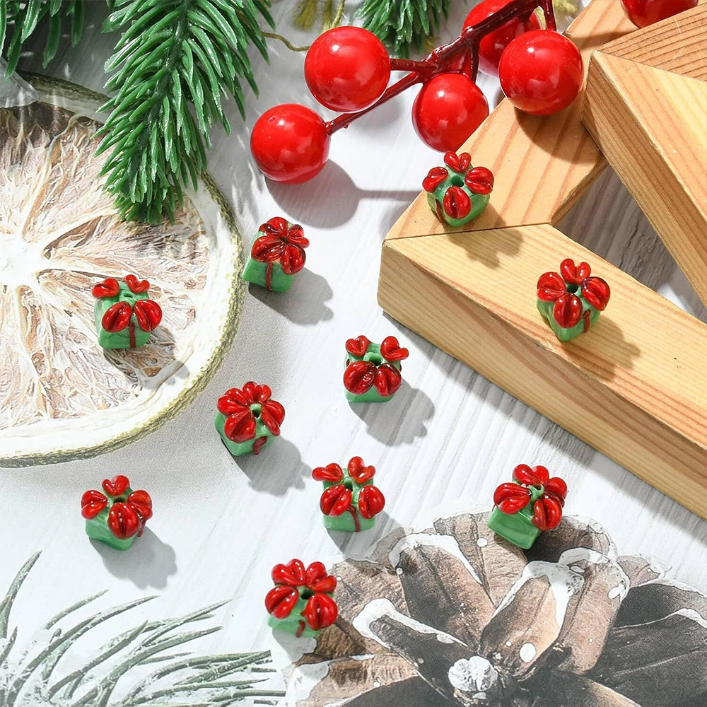 10PCS Christmas Beads – Green Gift Box Lampwork Glass Beads for Jewellery DIY