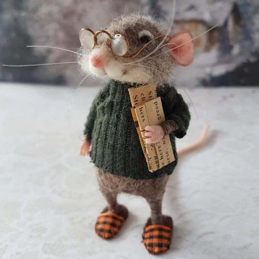 Needle Felted Mouse Christmas Decor - 10cm Handmade Felt Animal Ornament for Xmas Tree