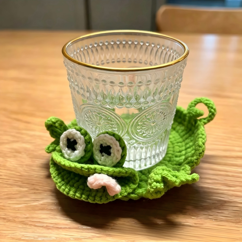 Handmade Crochet 3D Animal Coaster – Cute Knitted Mug Rug, Round Drink Cup Mat
