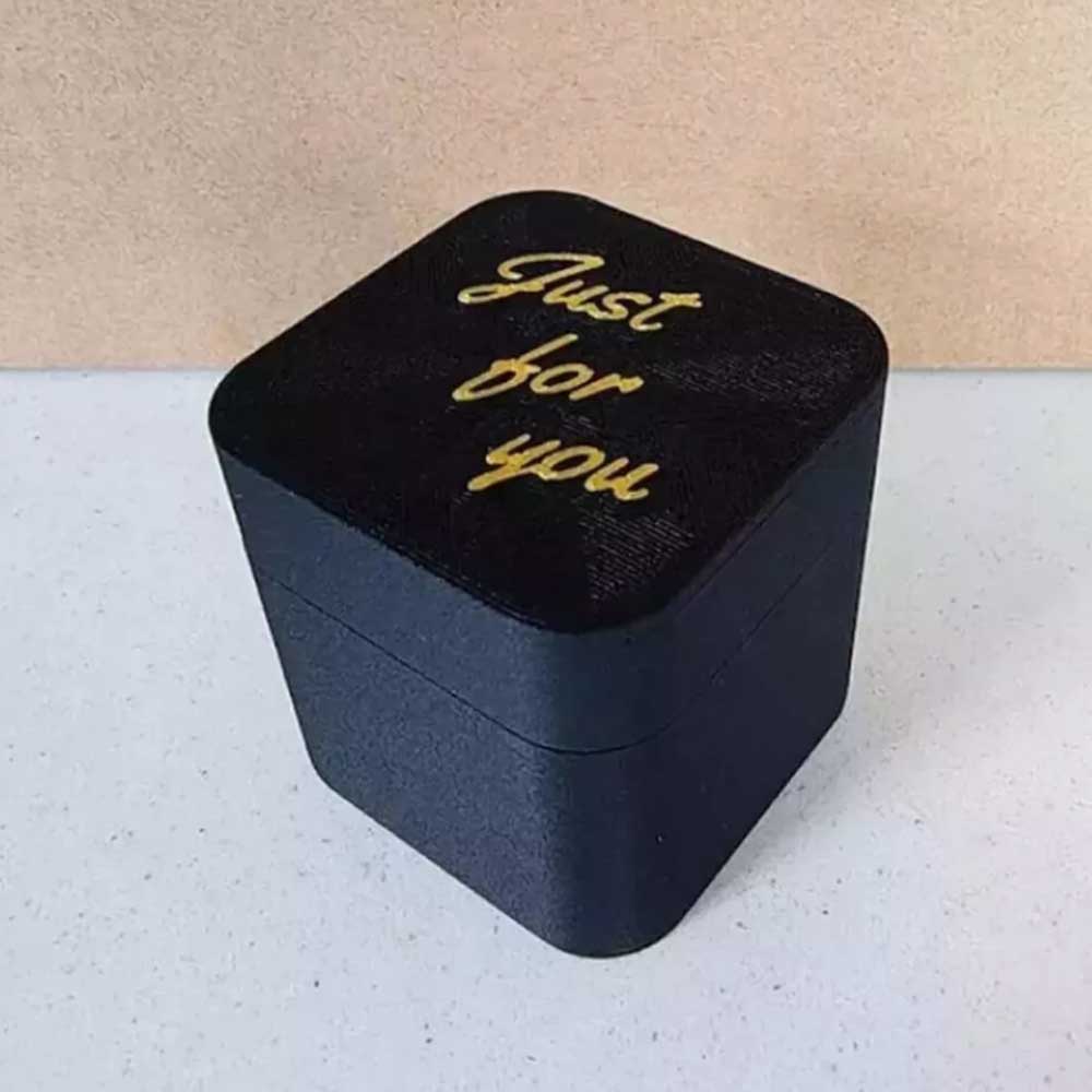Middle Finger Surprise Gift Box, Christmas Novelty Fun Prank Toy Xmas Gift Funny