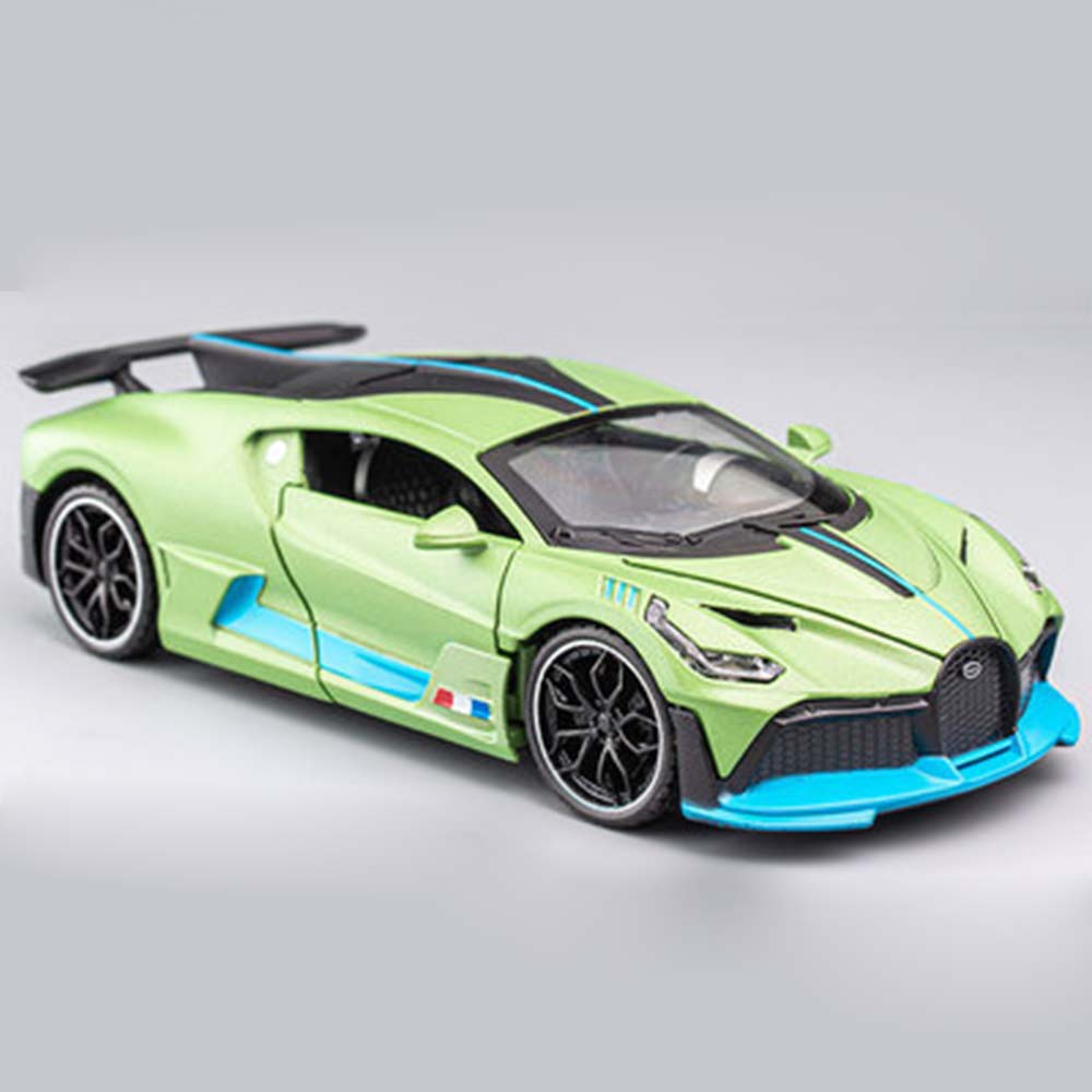 Diecast Bugatti Divo 1:32 – Alloy Model Car with Light, Music & Open Doors
