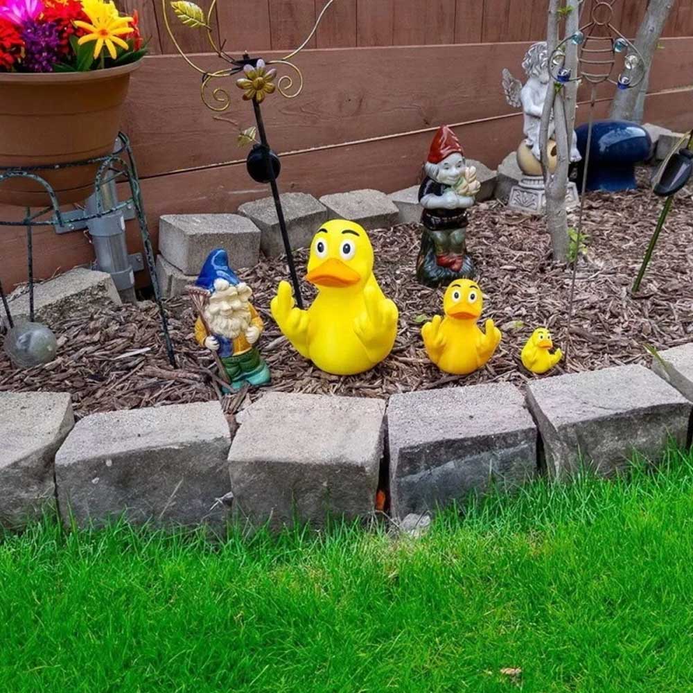 Funny Middle Finger Duck,Unique Middle Finger Rubber Ducks Figurines Prank Gifts
